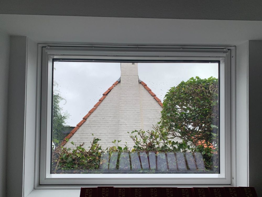 UK04 VELUX dakraam geplaatst in Den Haag